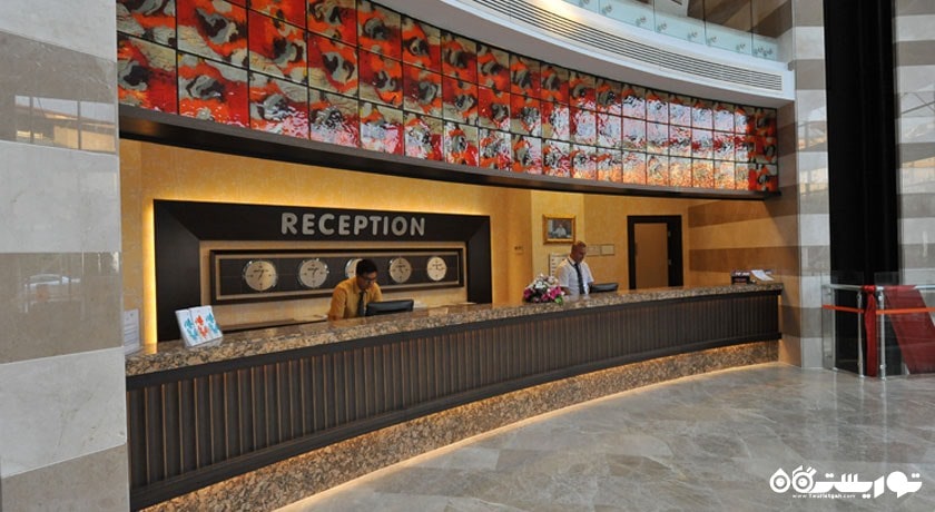 میز پذیرش هتل لئودیکیا های کلاس